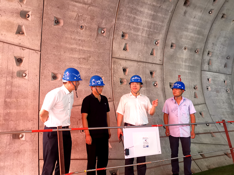 公司黨委書記、董事長錢申春到合肥軌道3號線南延線2標(biāo)項(xiàng)目檢查指導(dǎo)1