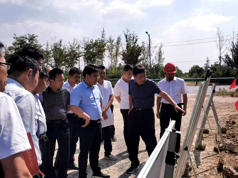 亳州市委常委、副市長左龍蒞臨亳蒙預(yù)制標(biāo)調(diào)研指導(dǎo)